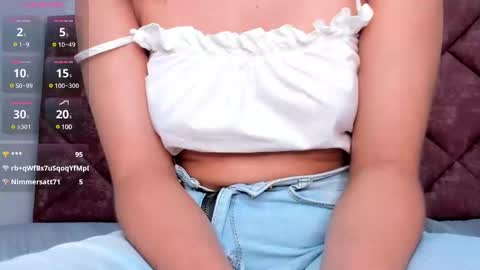 Snapshot of _karla_brunette_ chatting on 12-10-24, 11:30 Amanda online show from 12-10-24, 11:30