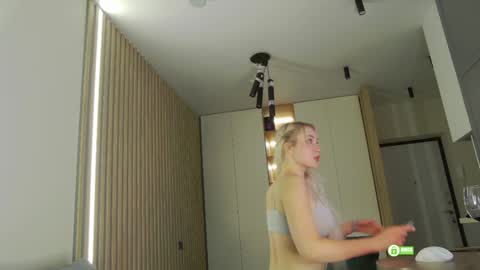 Kate online show from 12-23-24, 05:00