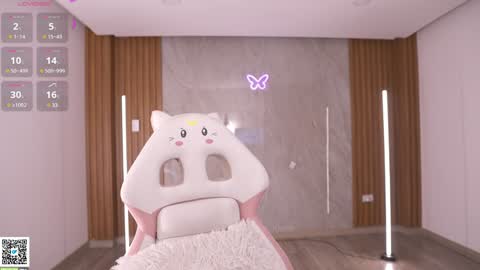 Snapshot of _kath8 chatting on 01-08-25, 05:37 --- online show from 01-08-25, 05:37