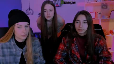 _kellykitten_ online show from 04-22-26, 08:50