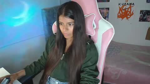 Snapshot of _kendall_jones chatting on 01-13-25, 01:34 _kendall_jones online show from 01-13-25, 01:34