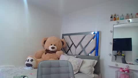  Dani  online show from 11-25-25, 06:30