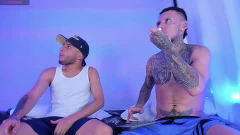    online show from 12-22-25, 07:33