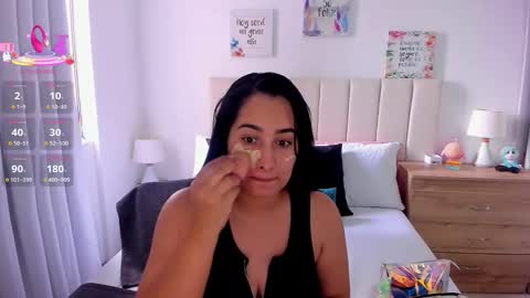 Snapshot of _kimdesire chatting on 11-23-25, 08:30 Kim online show from 11-23-25, 08:30