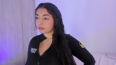 Snapshot of _kimtorres_1 chatting on 05-10-26, 04:12 _kimtorres_1 online show from 05-10-26, 04:12