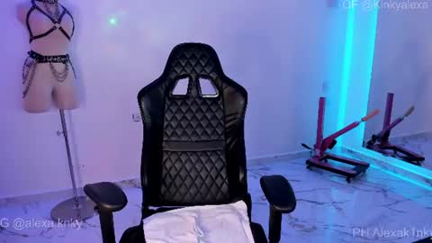 A L E X A online show from 07-11-26, 11:39