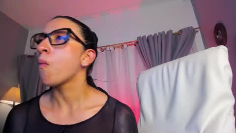 Kiraaaa 0 online show from 02-10-26, 08:35