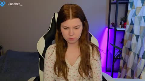 Snapshot of _kirieshka chatting on 01-05-25, 09:26 Molly   Emily online show from 01-05-25, 09:26