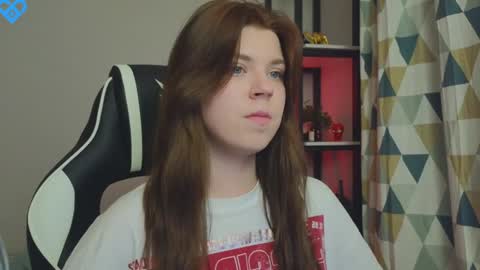 Snapshot of _kirieshka chatting on 01-19-25, 06:00 Molly   Emily online show from 01-19-25, 06:00