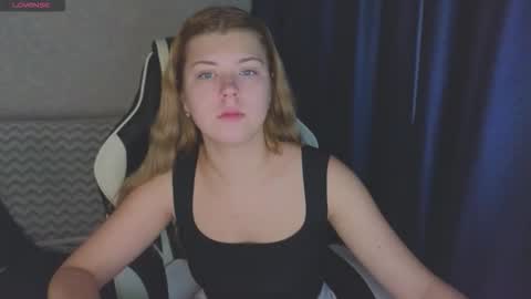 Snapshot of _kirieshka chatting on 09-21-25, 02:29 Molly   Emily online show from 09-21-25, 02:29