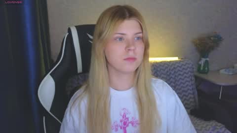 Molly   Emily online show from 05-27-26, 08:28
