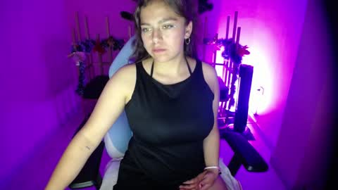 Snapshot of _kitten_1 chatting on 01-06-25, 09:32 _kitten_1 online show from 01-06-25, 09:32