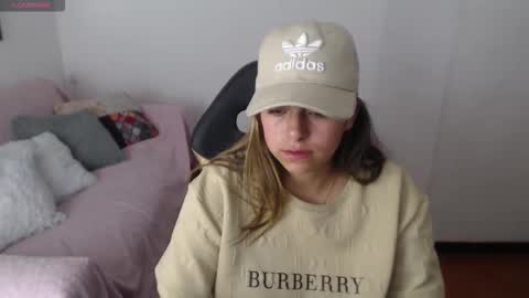 _kitten_1 online show from 12-20-25, 11:23