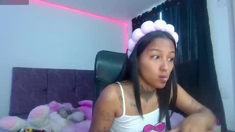 Snapshot of _kitty_moon2 chatting on 05-07-26, 10:48 Stefany online show from 05-07-26, 10:48