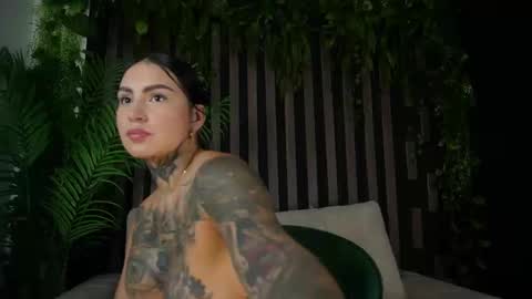 Snapshot of _kleo_ chatting on 03-12-25, 09:24   online show from 03-12-25, 09:24