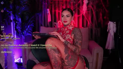 Snapshot of _kleo_ chatting on 10-29-25, 10:33 online show from 10-29-25, 10:33