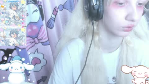 Snapshot of _kuroneeko_ chatting on 12-25-24, 07:02 kuro online show from 12-25-24, 07:02