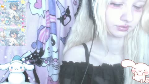 Snapshot of _kuroneeko_ chatting on 01-09-25, 10:52 kuro online show from 01-09-25, 10:52