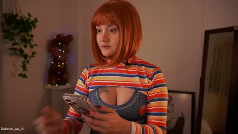 Snapshot of _lady_di chatting on 10-09-25, 03:15 Not on OF Some stuff for sale online show from 10-09-25, 03:15