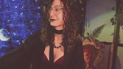 Snapshot of _lady_luna_ chatting on 02-11-25, 11:33 Lady Luna online show from 02-11-25, 11:33