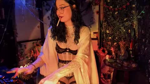 Snapshot of _lady_luna_ chatting on 10-12-25, 11:59 Lady Luna online show from 10-12-25, 11:59