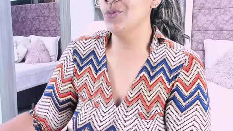 Snapshot of _lakshmi_hotx chatting on 02-01-25, 11:54 NAILHA SAJANI  online show from 02-01-25, 11:54