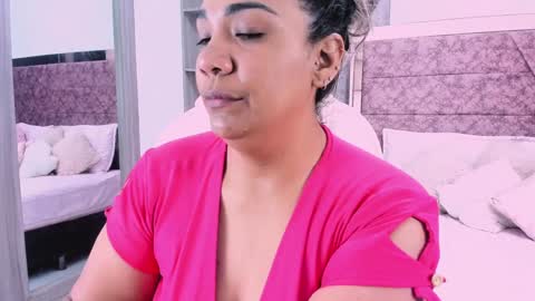 Snapshot of _lakshmi_hotx chatting on 02-08-25, 12:17 NAILHA SAJANI  online show from 02-08-25, 12:17