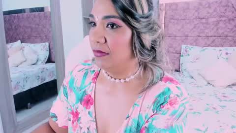 Snapshot of _lakshmi_hotx chatting on 02-14-25, 05:03 NAILHA SAJANI  online show from 02-14-25, 05:03