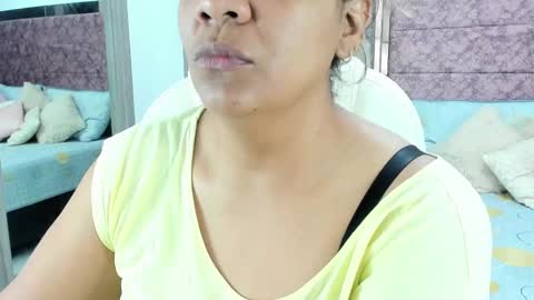 Snapshot of _lakshmi_hotx chatting on 02-15-25, 12:01 NAILHA SAJANI  online show from 02-15-25, 12:01