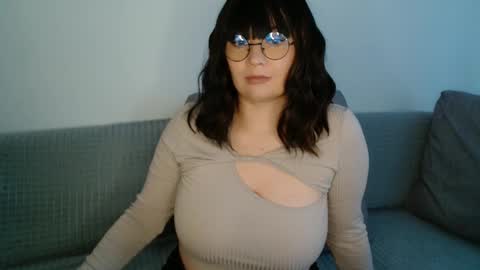 Snapshot of _lalilu_ chatting on 11-09-25, 01:20 _lalilu_ online show from 11-09-25, 01:20