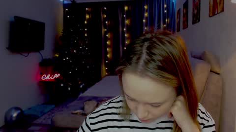 _lalune_ online show from 12-01-24, 06:08