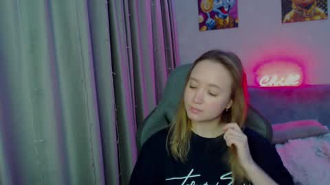 _lalune_ online show from 01-03-25, 11:01