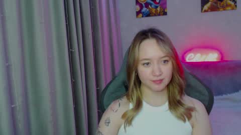 _lalune_ online show from 01-13-25, 05:23