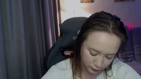 _lalune_ online show from 10-06-25, 03:04