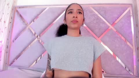 Snapshot of _lanna_jhonson_ chatting on 12-31-24, 02:25 Lanna online show from 12-31-24, 02:25