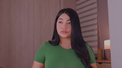Alejandra suescun online show from 02-05-25, 02:51