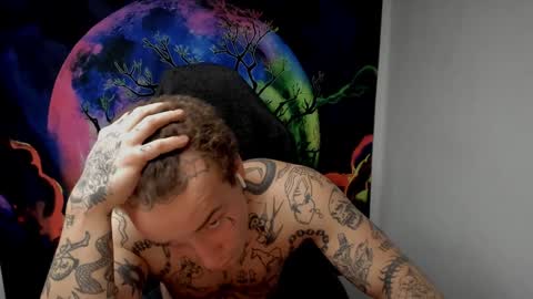 Layne online show from 12-11-24, 05:26