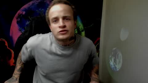 Layne online show from 12-11-24, 08:28