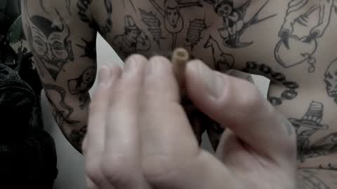 Layne online show from 12-14-24, 07:51