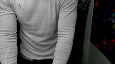 Layne online show from 12-19-24, 07:07