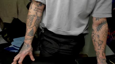 Layne online show from 12-26-24, 12:14