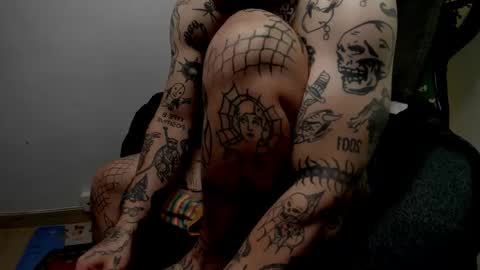 Layne online show from 10-11-25, 09:52