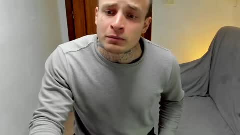 Layne online show from 04-11-26, 01:04