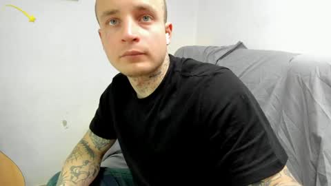 Snapshot of _layne chatting on 05-21-26, 12:01 Layne online show from 05-21-26, 12:01