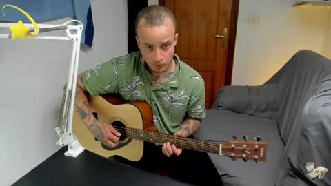 Snapshot of _layne chatting on 06-01-26, 03:47 Layne online show from 06-01-26, 03:47