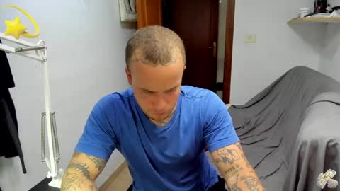 Snapshot of _layne chatting on 06-03-26, 04:23 Layne online show from 06-03-26, 04:23