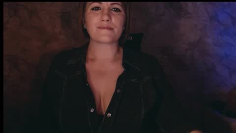 Letty online show from 10-24-25, 10:28