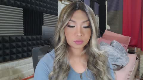 lexie online show from 02-05-25, 03:34