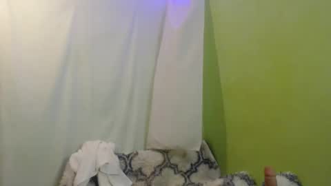 _lilies_gigi_ online show from 12-11-24, 10:16