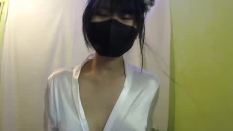 _lilies_gigi_ online show from 01-16-25, 10:55